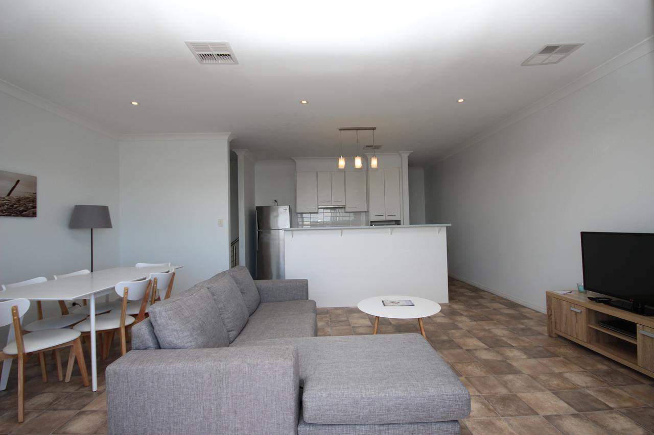 Wallaroo Marina Apartments Exterior photo